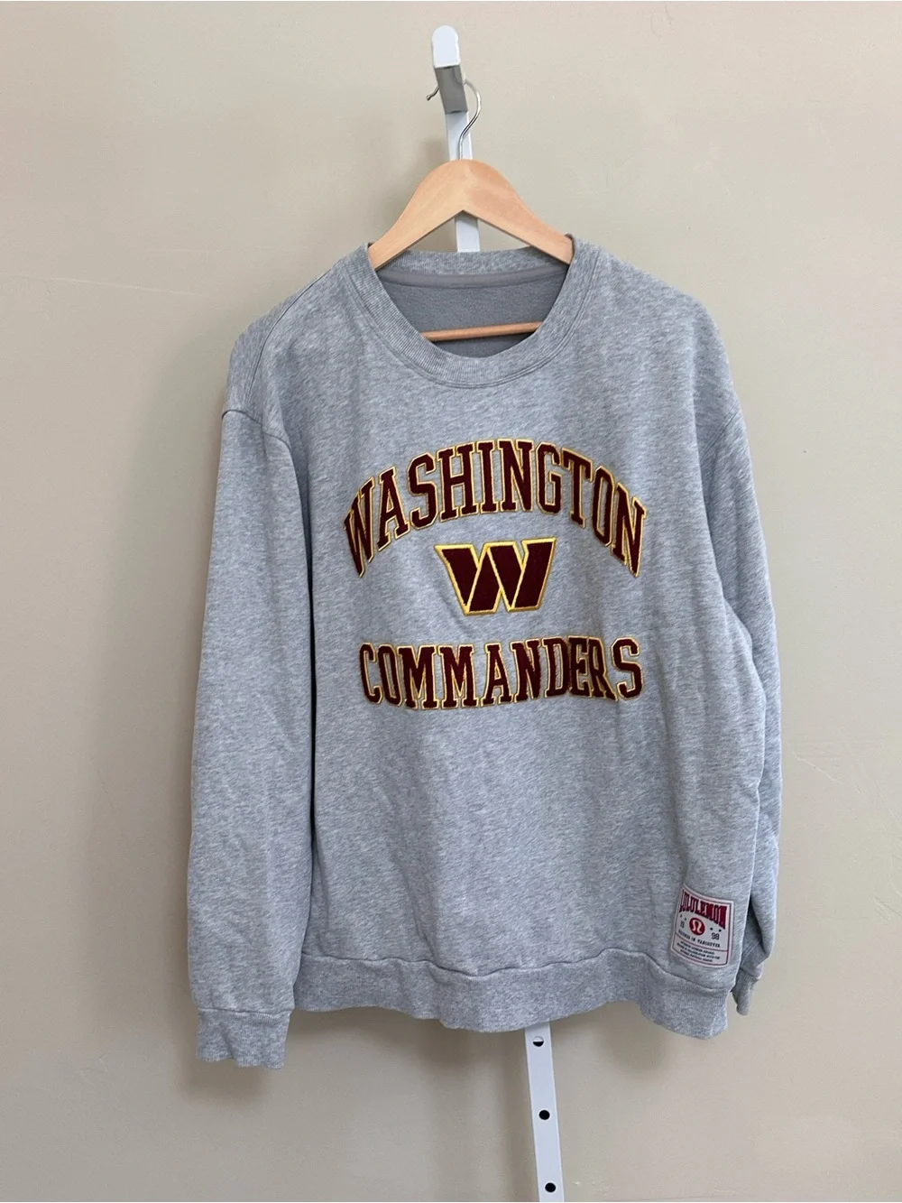 Lululemon Washington Commanders Steady State Sweatshirt No Size Approx XL